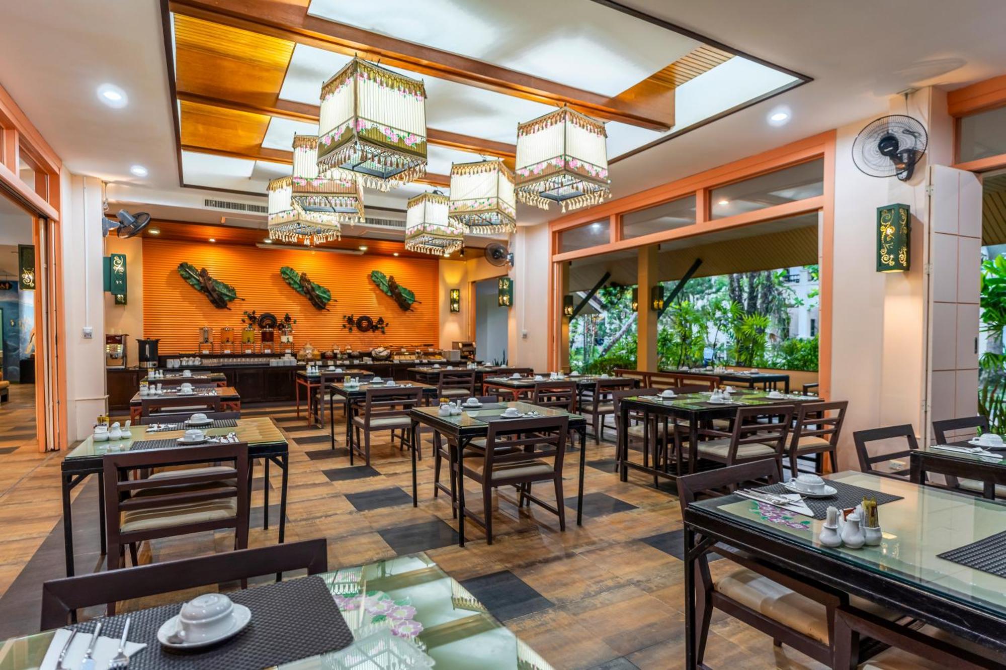 Baan Khaolak