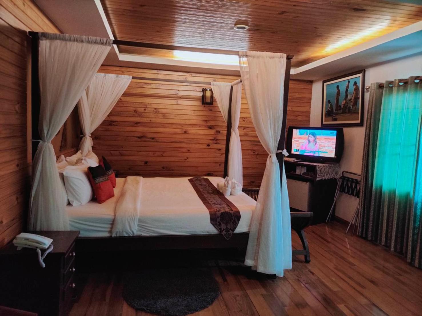 Maekhong Delta Boutique