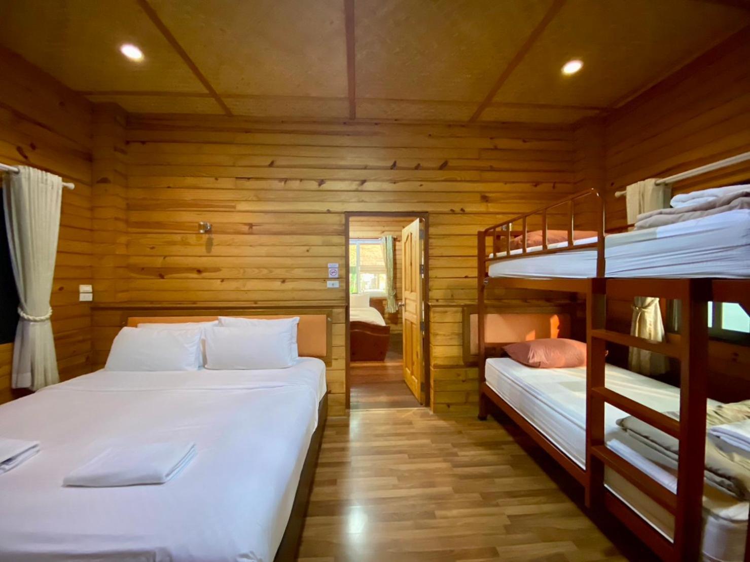 Baan Soontree Resort
