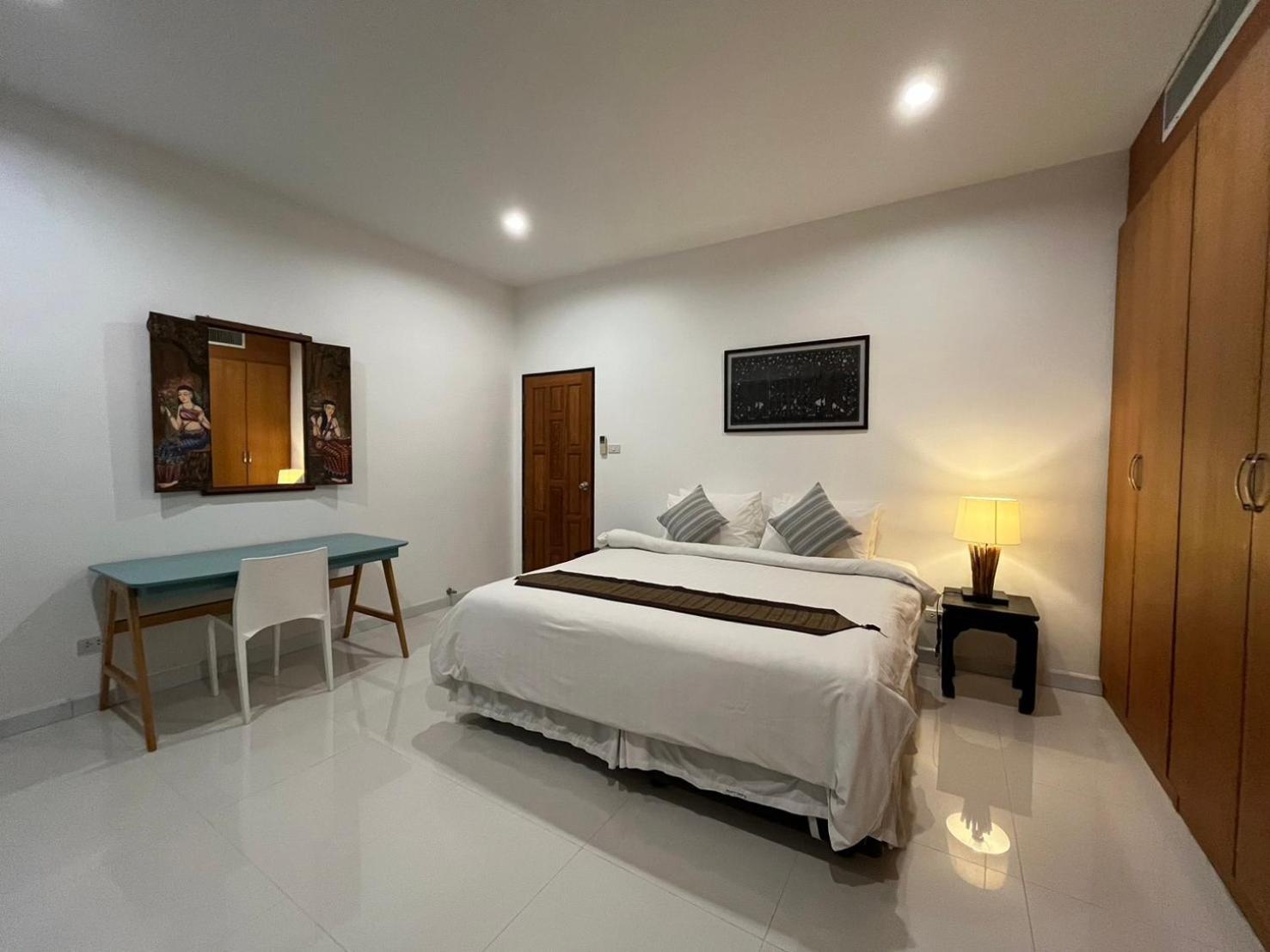 Baan Lalle Villa *