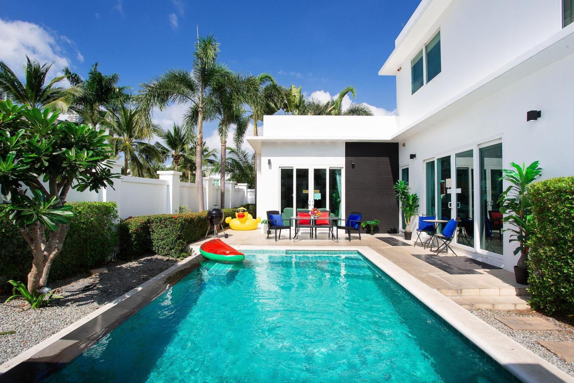 Premium Pool Villa Pattaya Villa