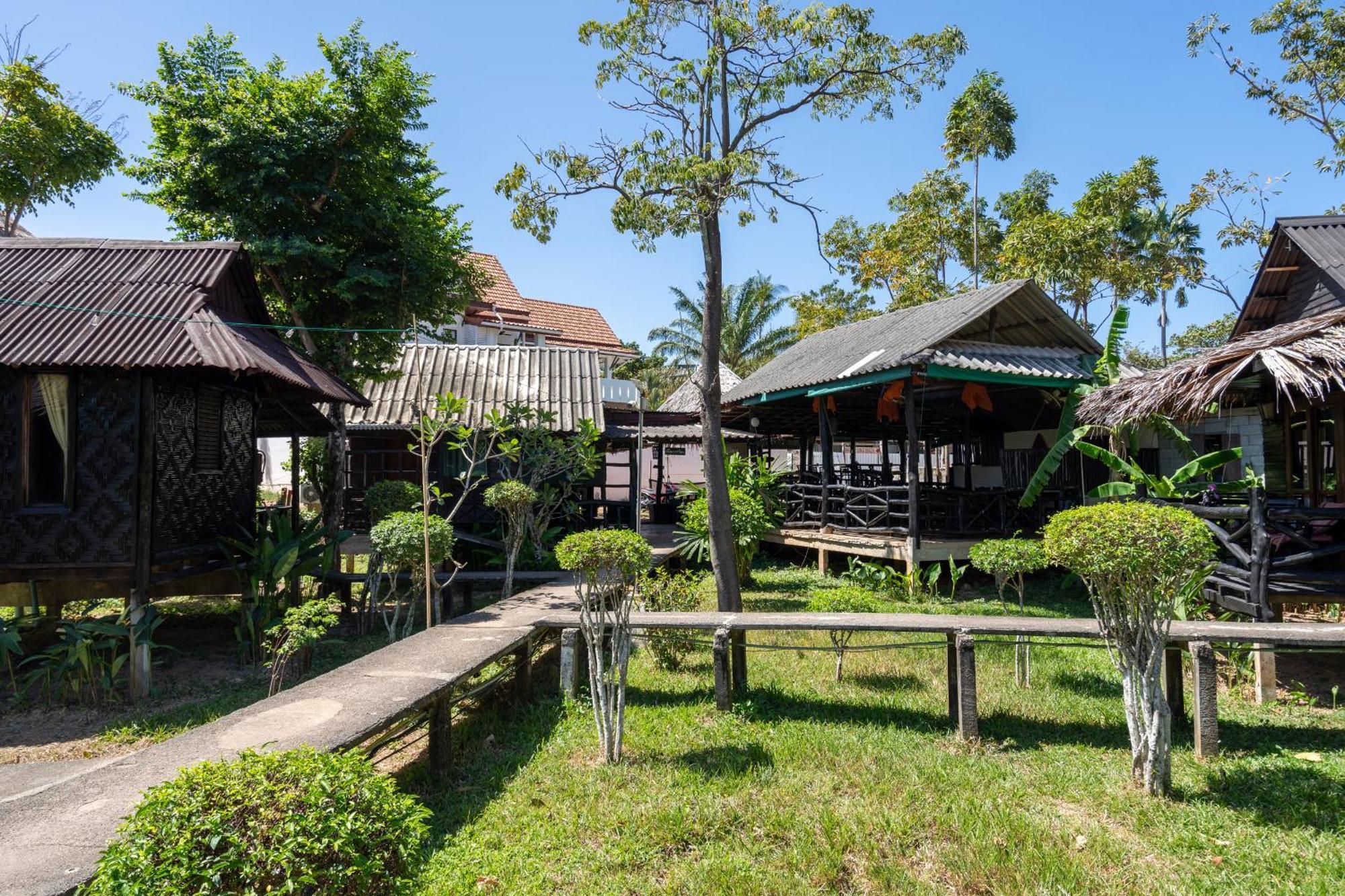 Mook Lanta Eco Resort 3*