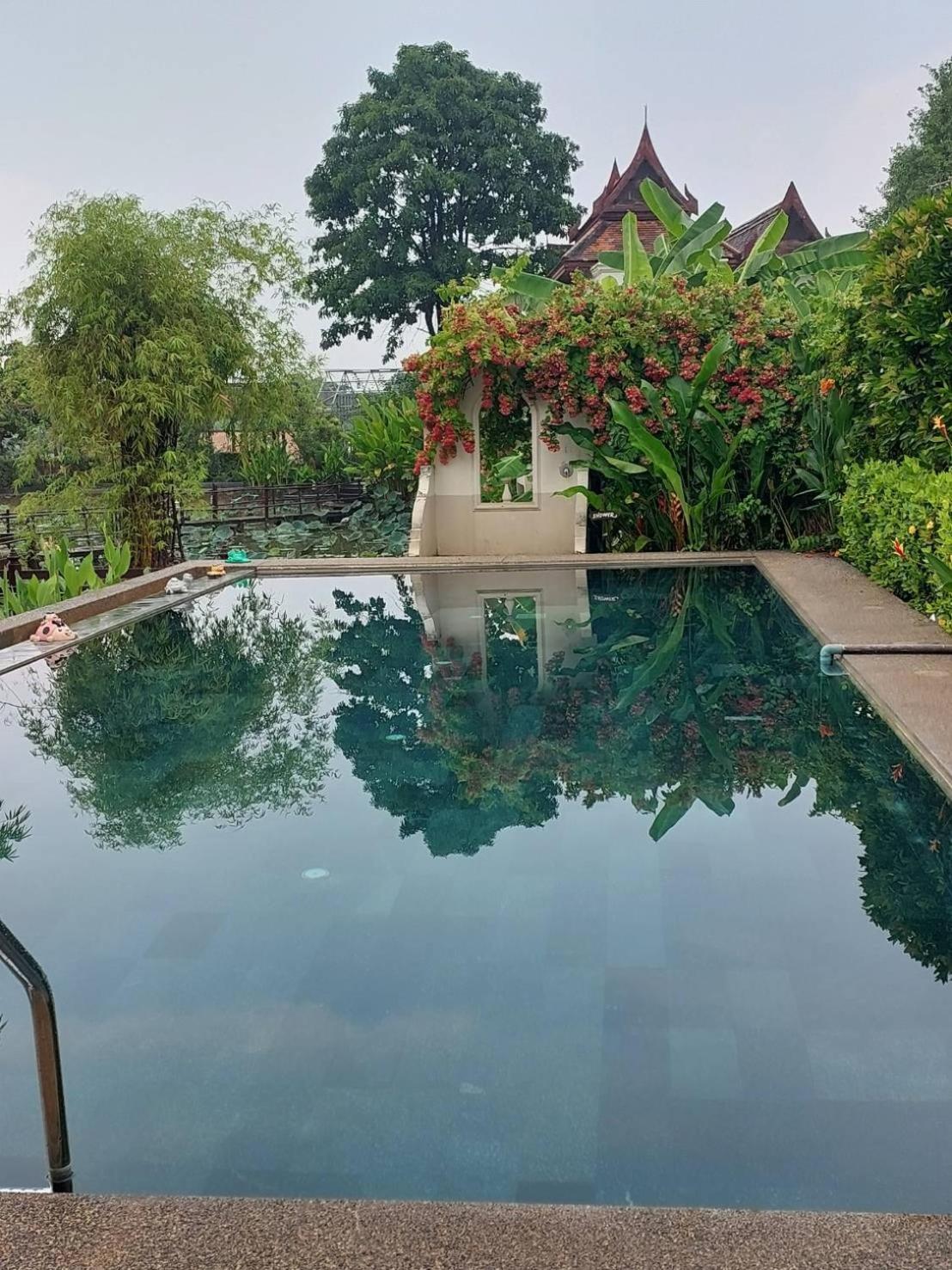 Ayutthaya Garden River Hotel