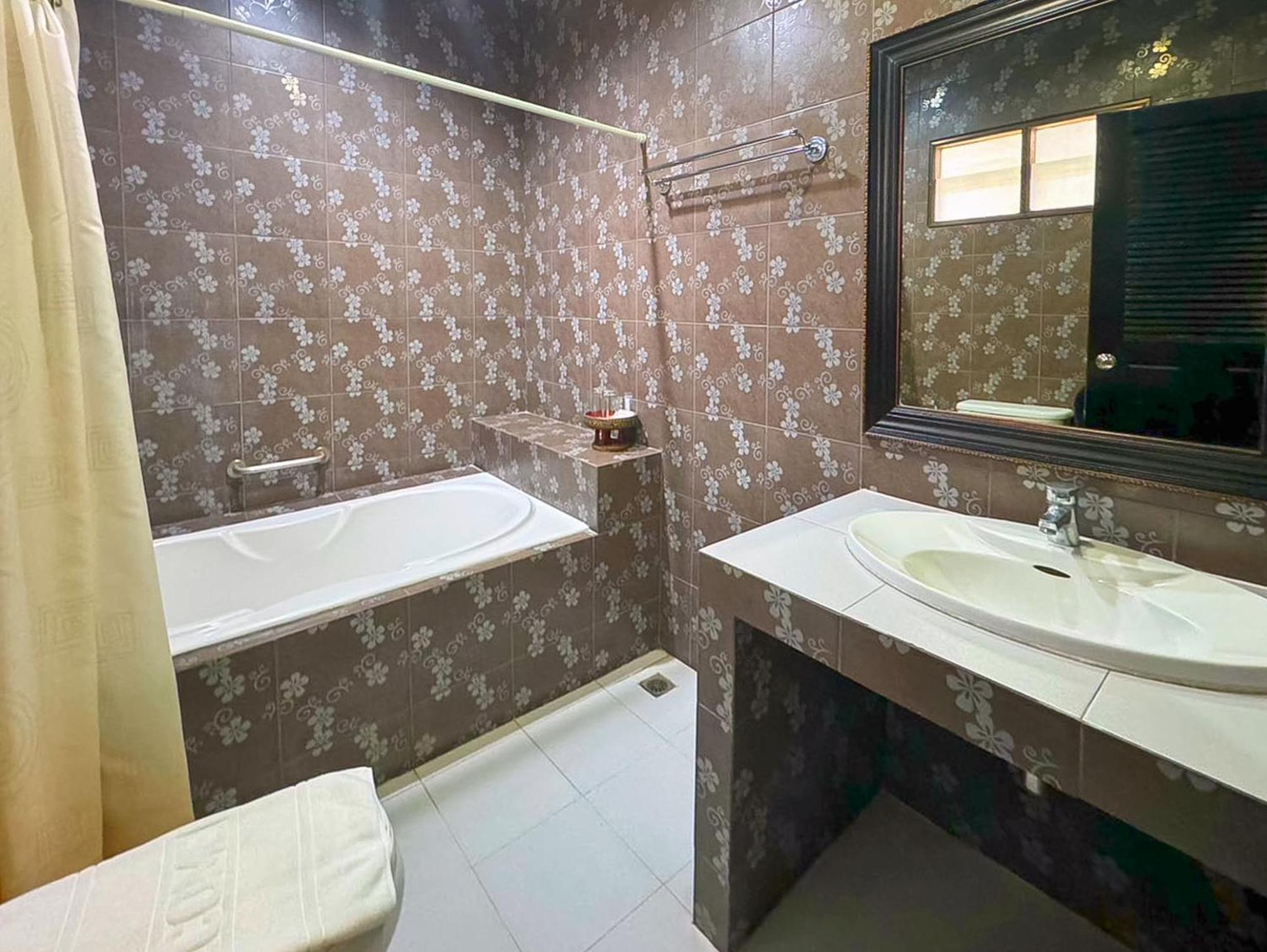 Hotel Silamanee & 4*
