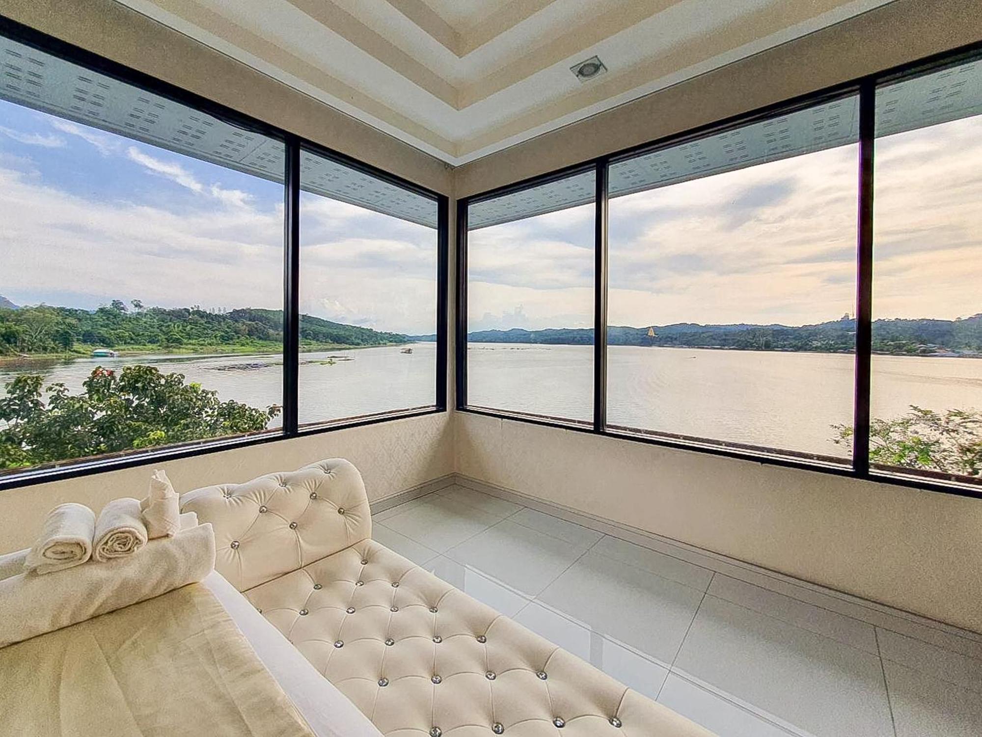 Pornpailin Riverside 3* Sangkhla Buri