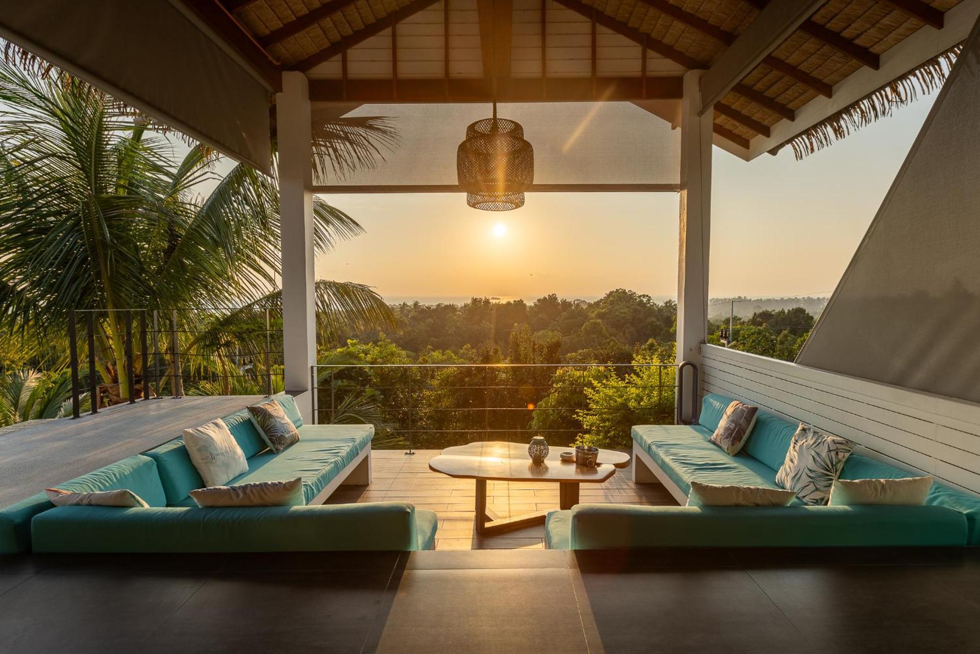 Villa Shades Of Blue *