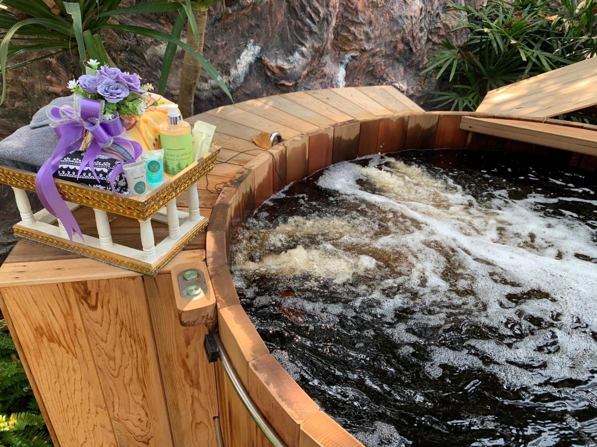Baan Pingkan Wellness San Kamphaeng