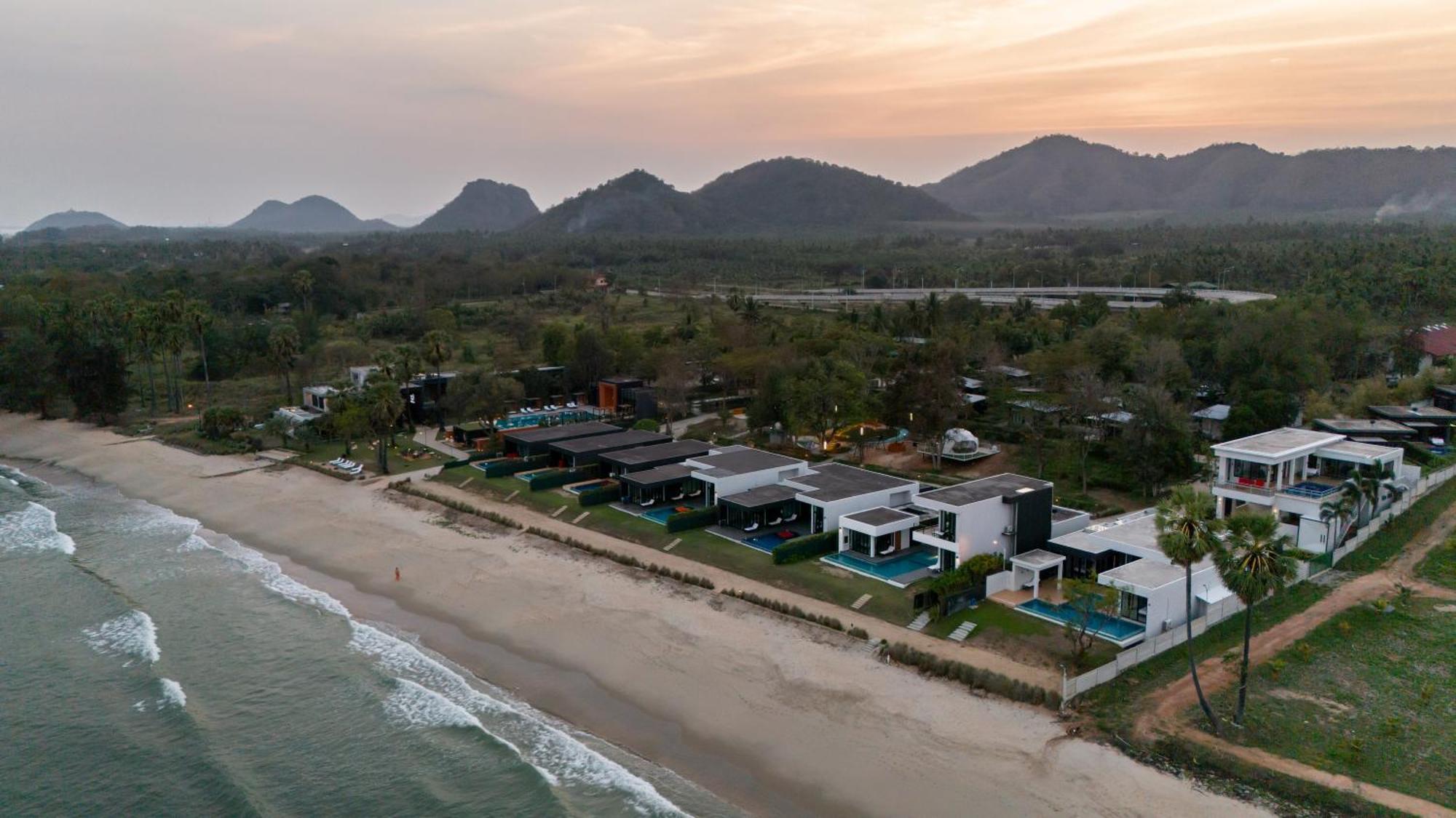 Sunshine Paradise 4* Ban Krut (Prachuap Khiri Khan)