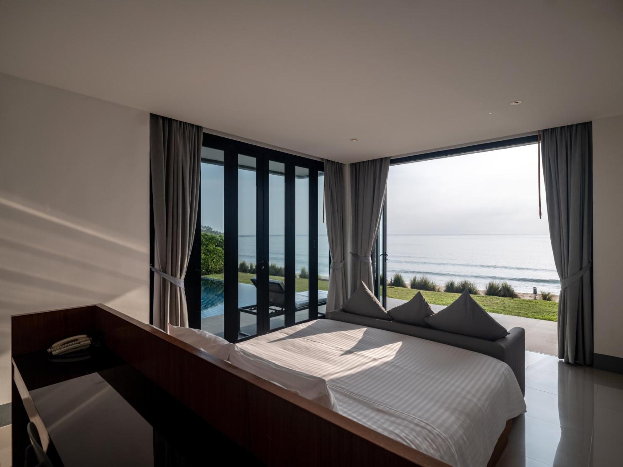 Sunshine Paradise Ban Krut (Prachuap Khiri Khan)