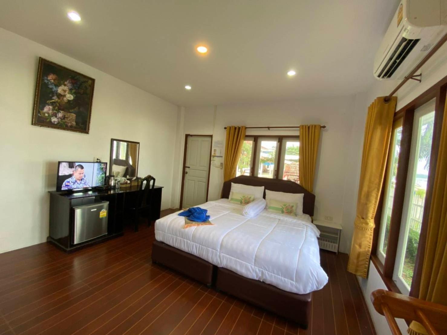 Baan Golden & Residences