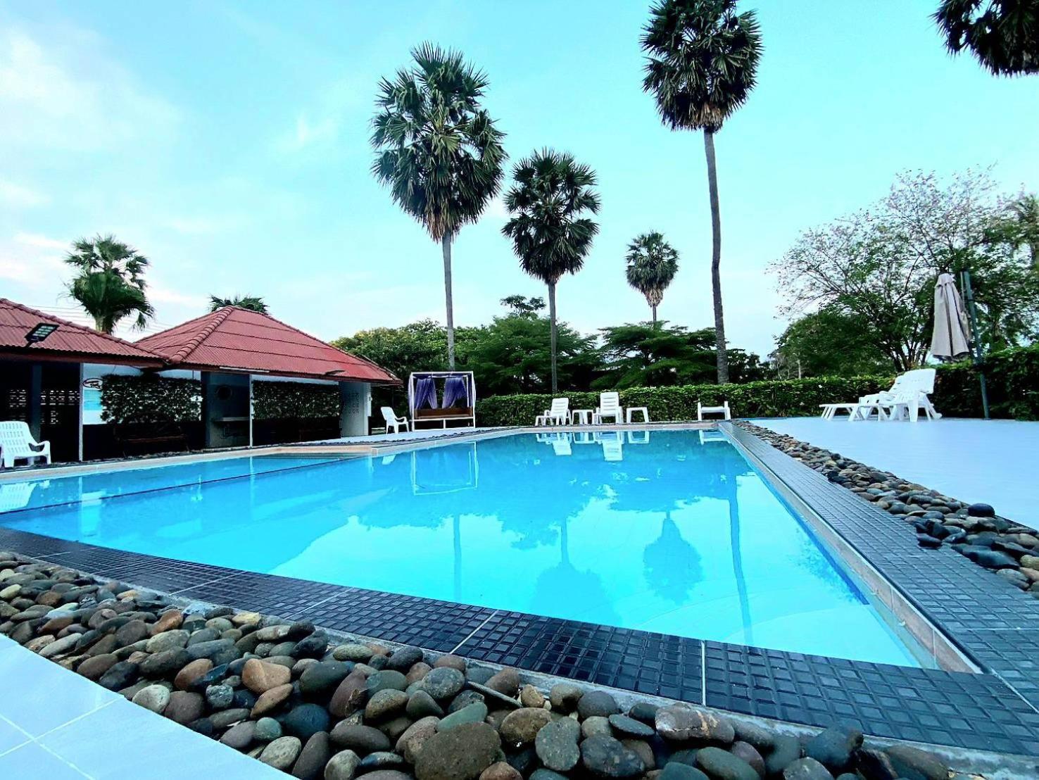 Resort Baan Golden & Residences