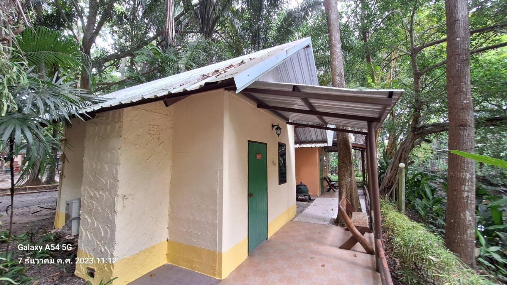 Resort Huaykhakhaeng Country Ban Rai (Uthai Thani)