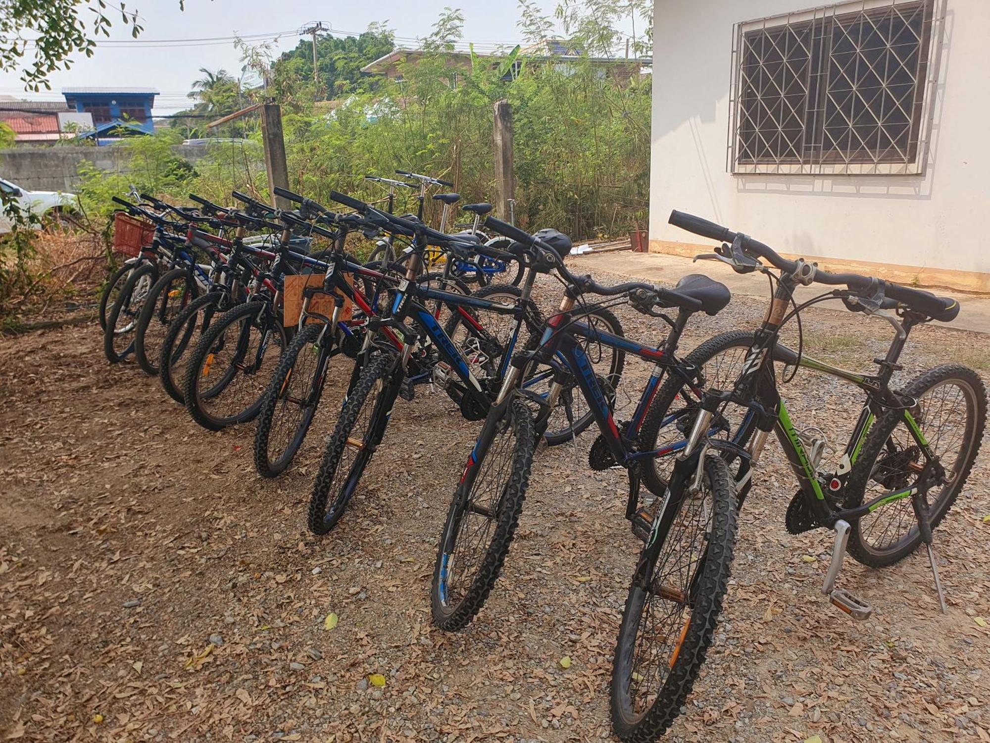 Guest house Ktt And Motorbike & Bicycle For Rents