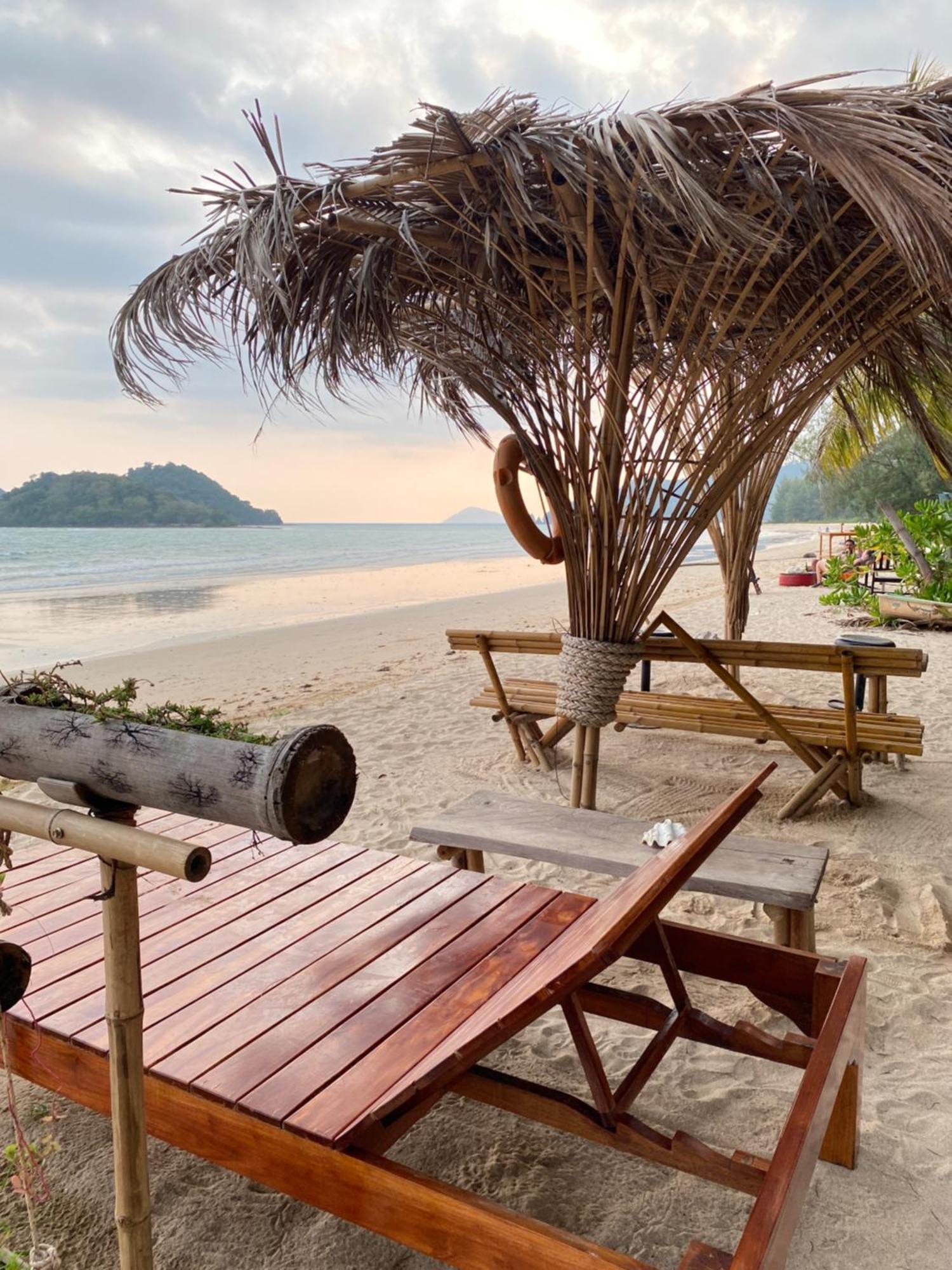 Baanyaiguesthouse * Koh Mak