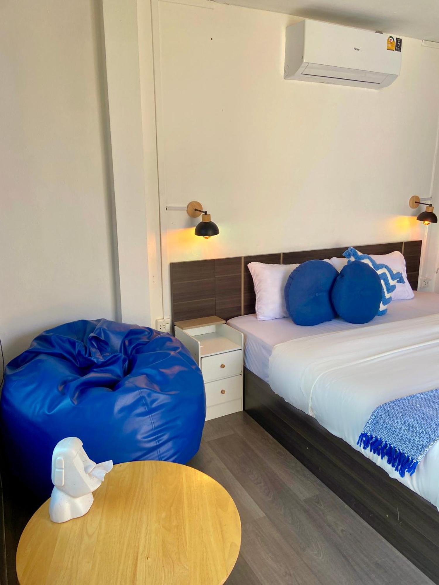 Albergue 17stories 1 *