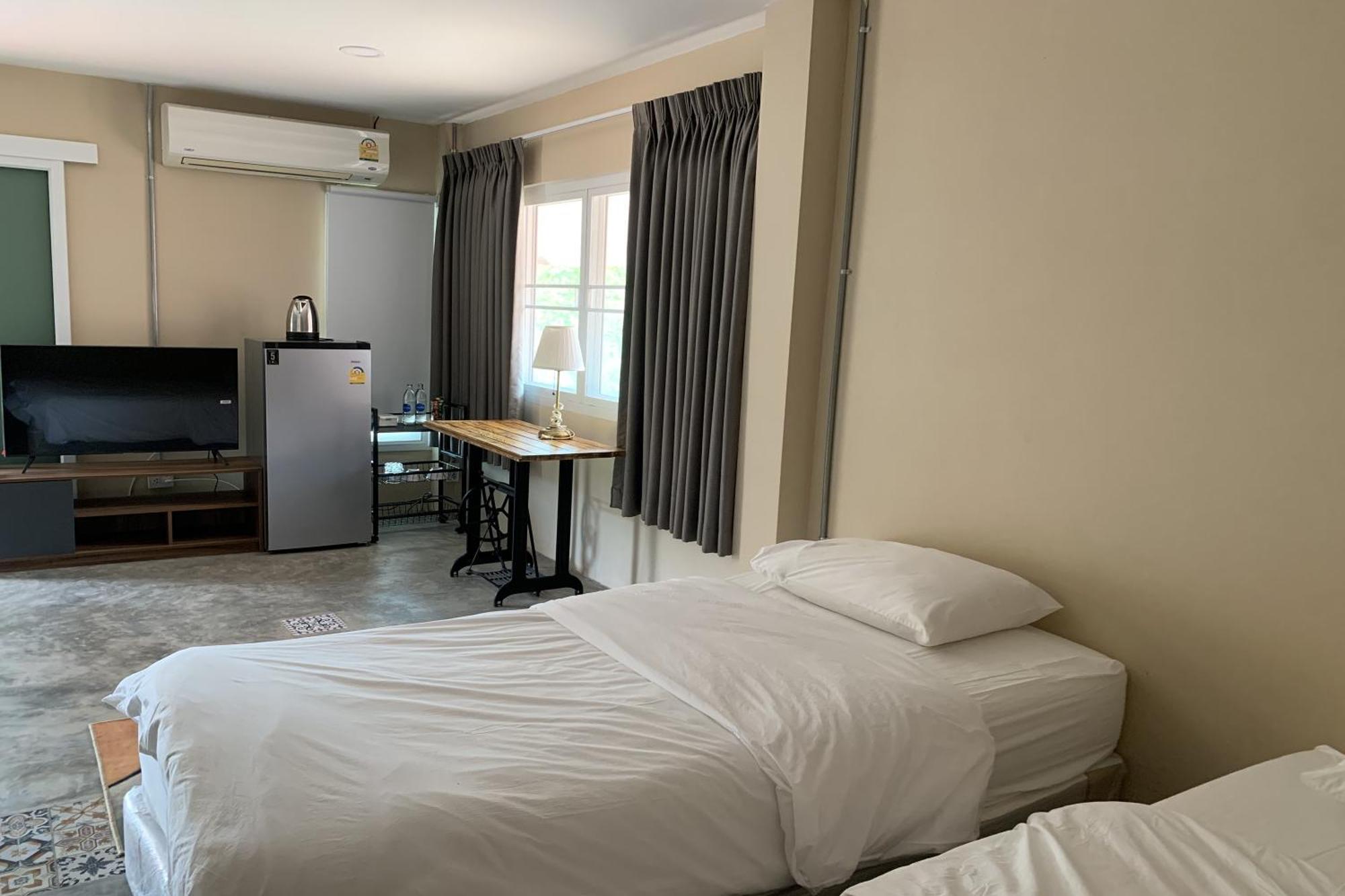 Busaya & Cuisine Hotel 2*