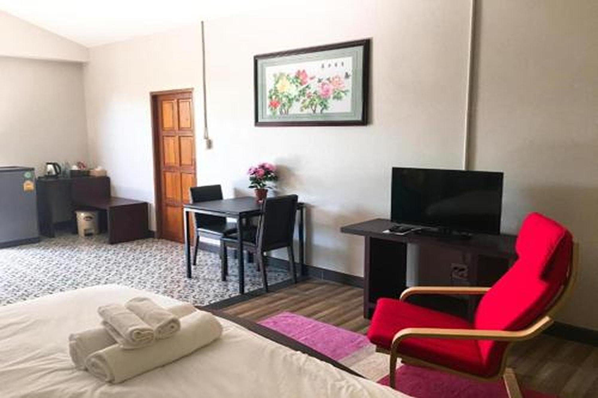 Hotel Busaya & Cuisine 2*