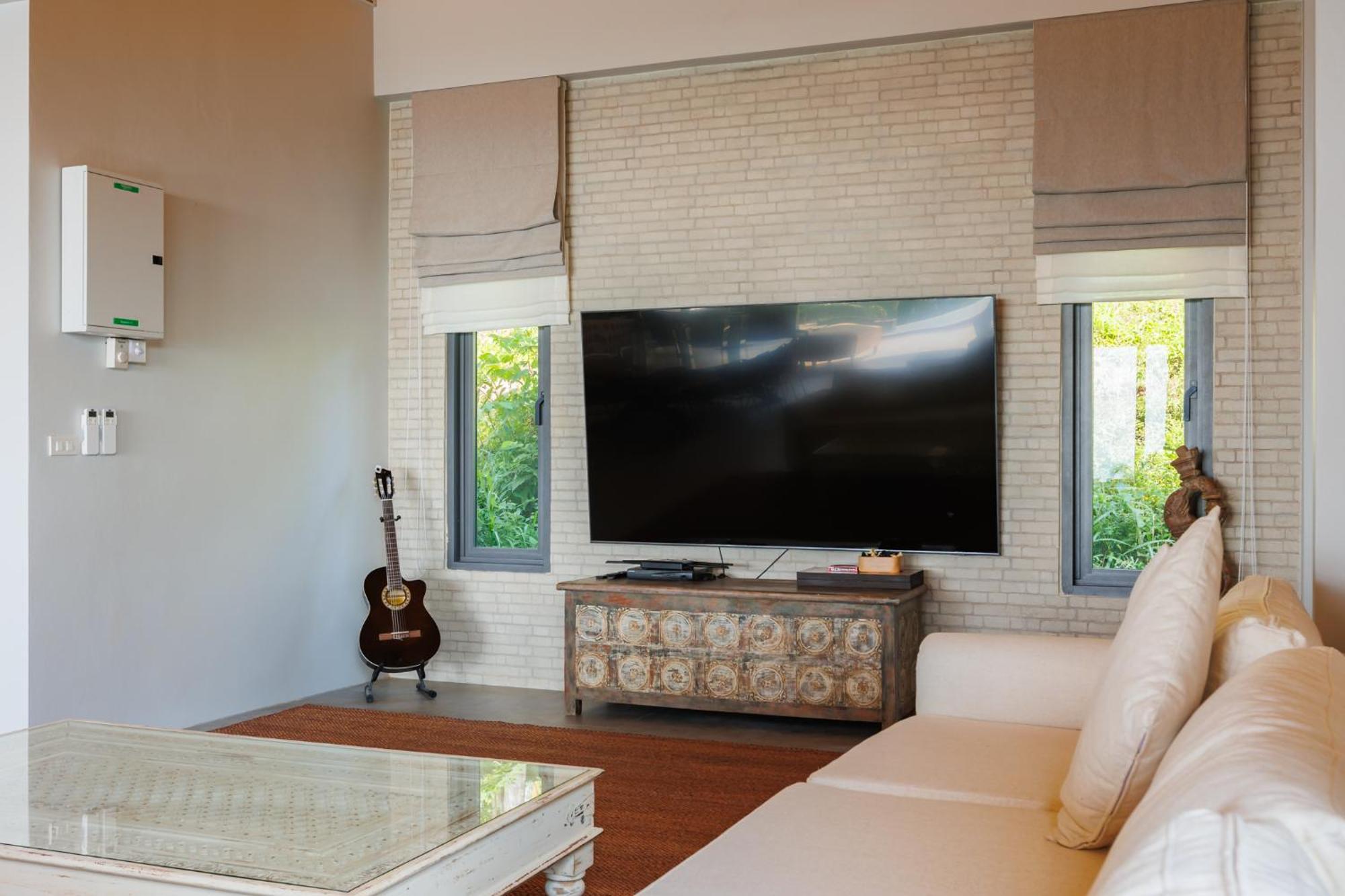 5br Luxury Prime Location Villa