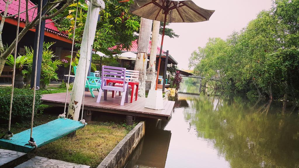 Resort Thareeta Amphawa