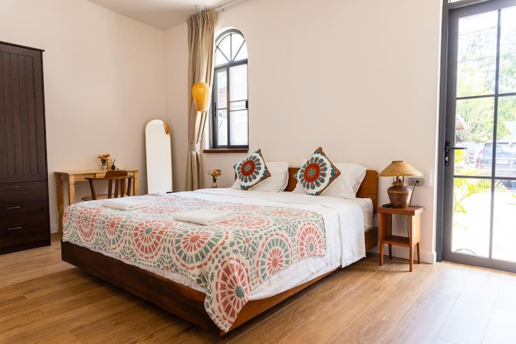 Seasalt Beachfront Home, Private Pool, 2 Bedroom House Holiday home Chaloklum