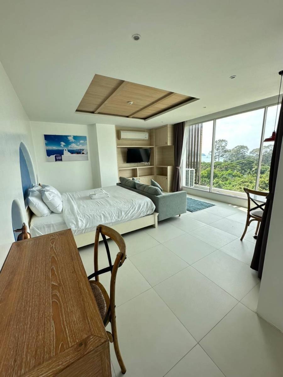 Costa & Jacuzzi Hotel 4*