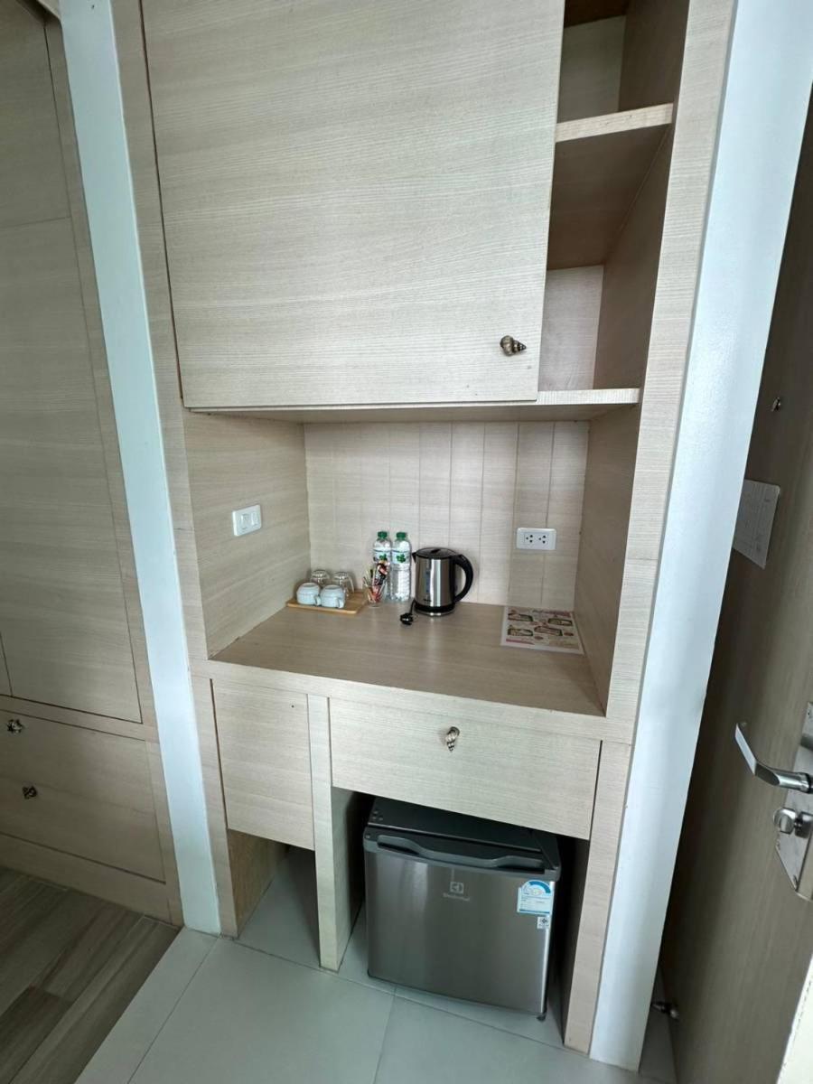 Costa & Jacuzzi Hotel Sattahip