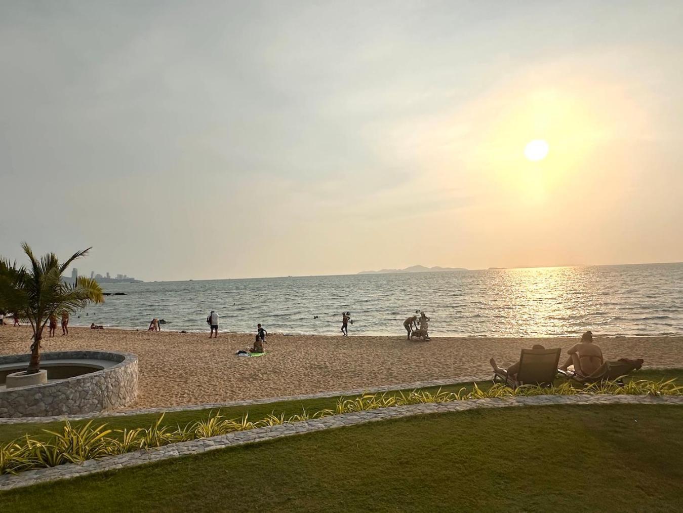 Oceanfront Luxury In With Private And Inifinity Pool - Not A 30 Day Minimum Apartment