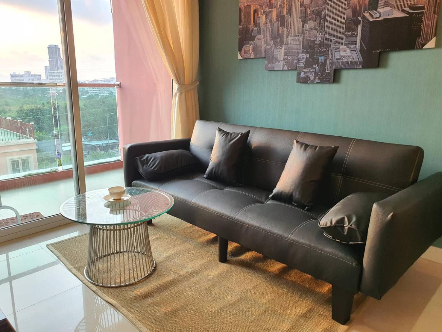 Grande Caribbean Guestroom *