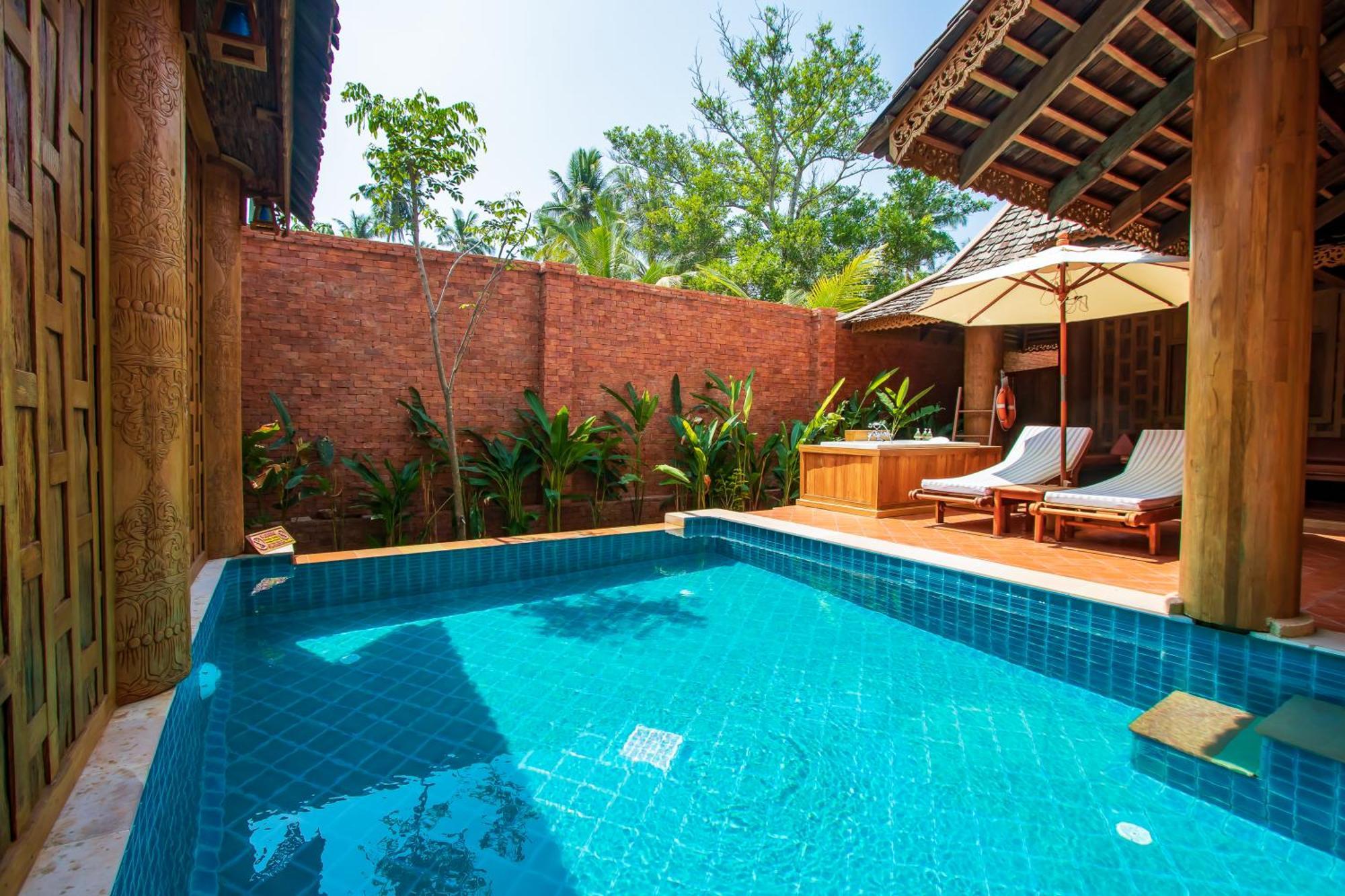 Santhiya Phuket & 5* Khok Kloi