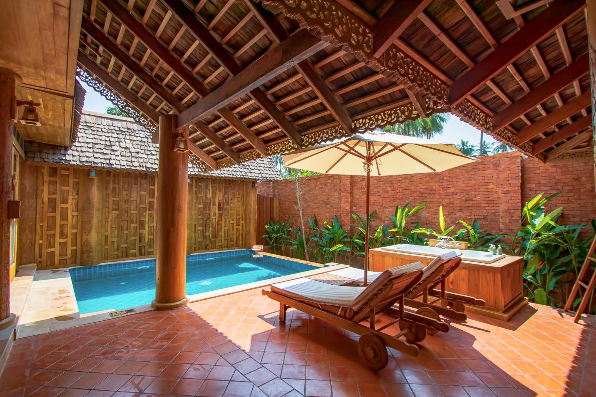 Resort Santhiya Phuket & 5*