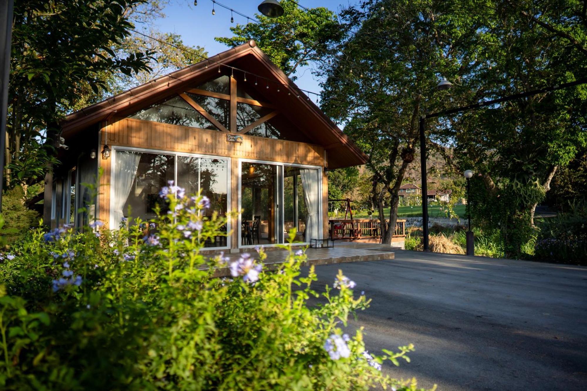 Thara Dara Khaoyai Resort Ban Tha Maprang