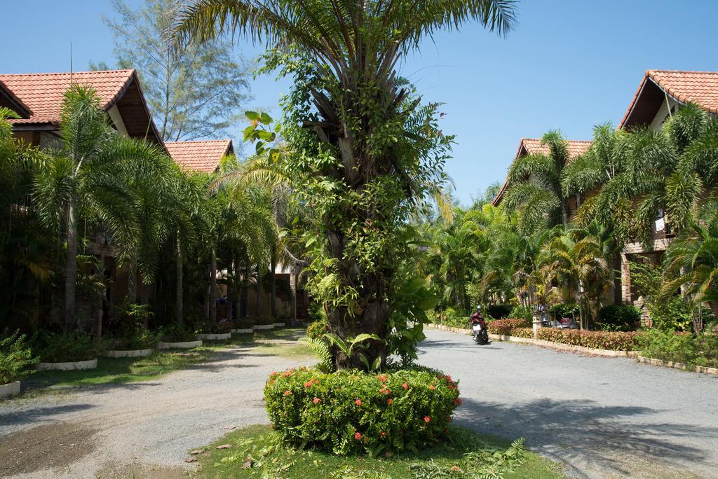 Sofia Garden 2*