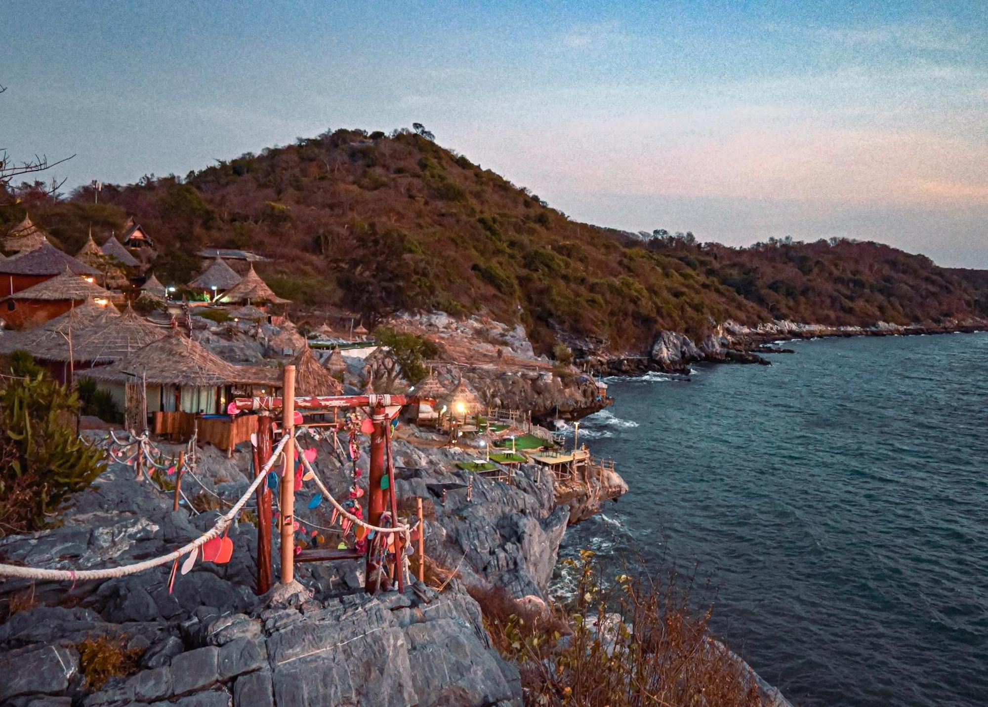 Villa Pareehut Ko Si Chang