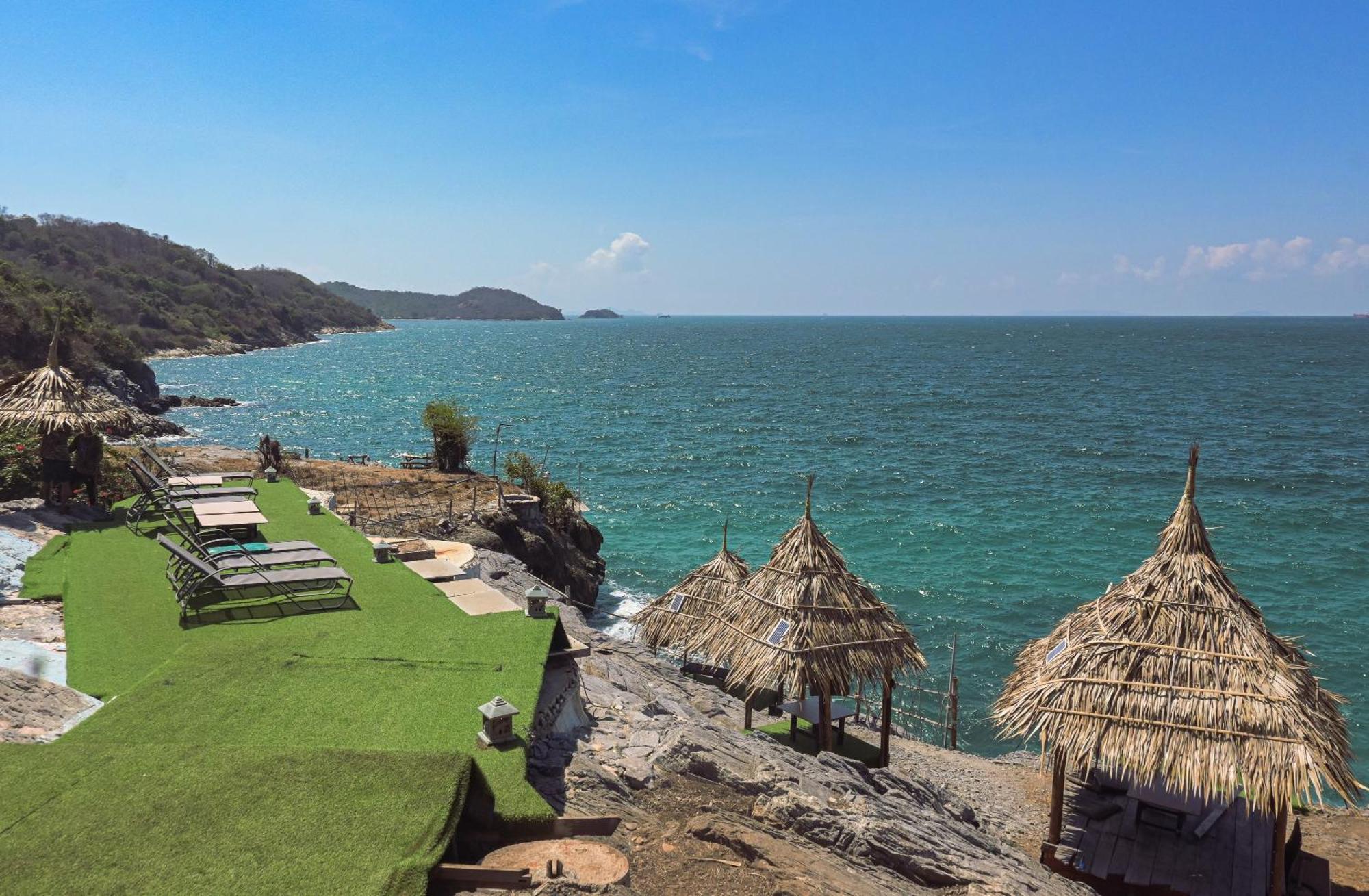 Pareehut Villa Ko Si Chang
