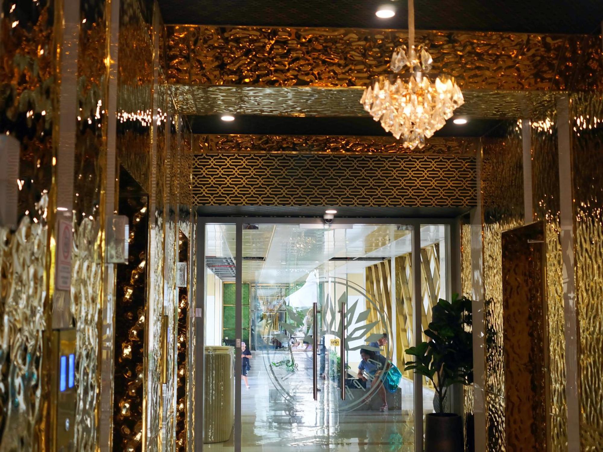 Copacabana Luxury & Yahaha *
