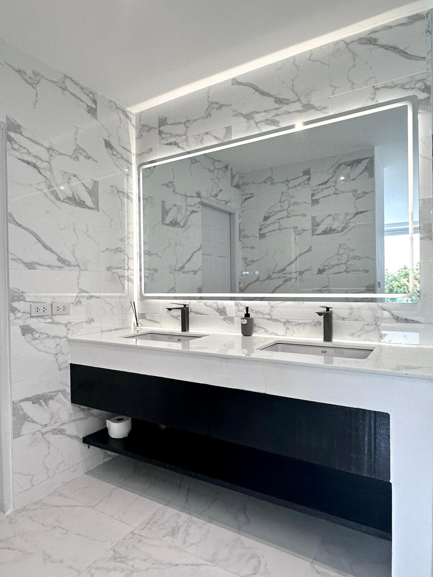 New La Vida 270° Rooftop Seaview Villa *