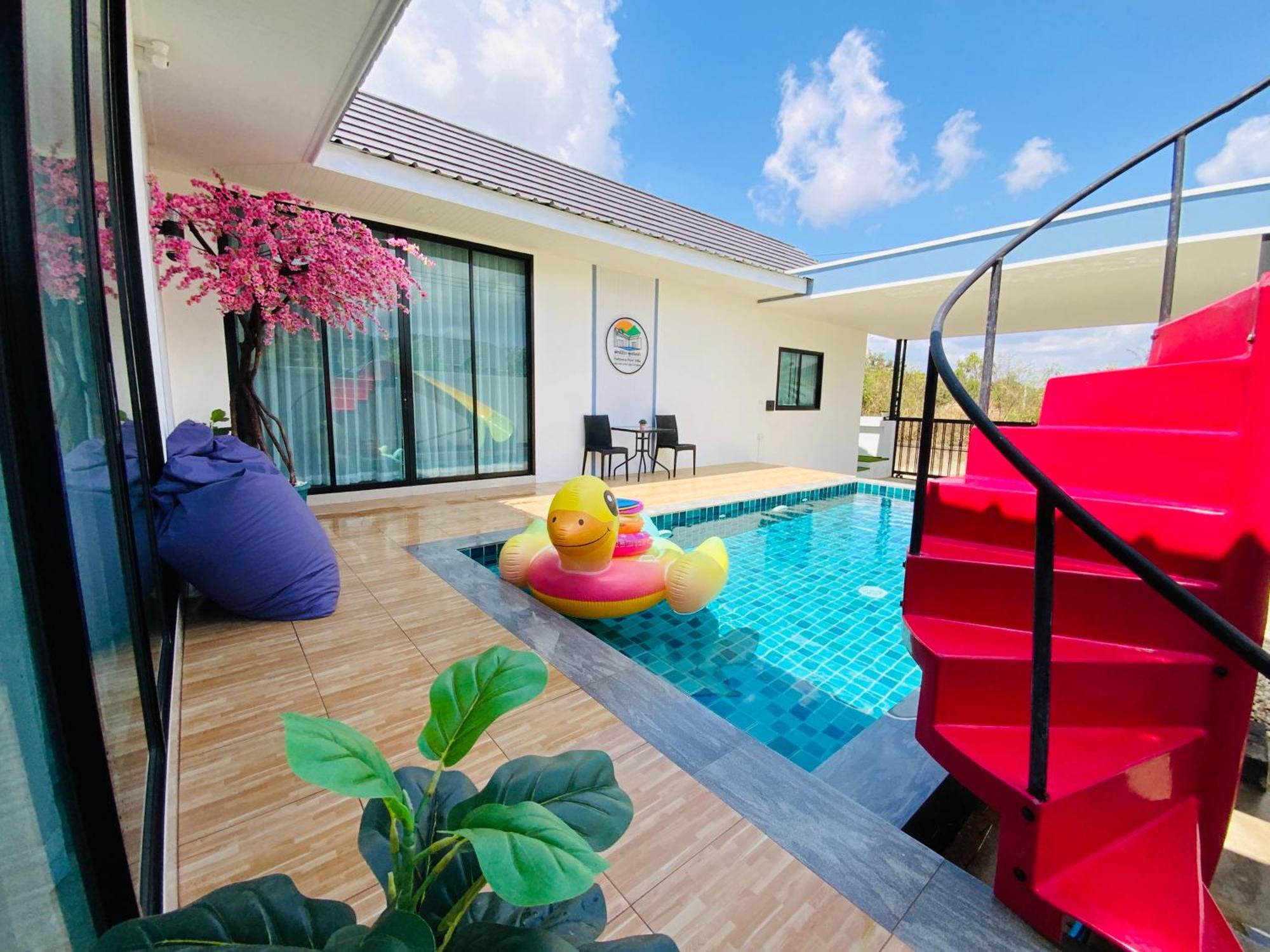 Villa Patteera Pool