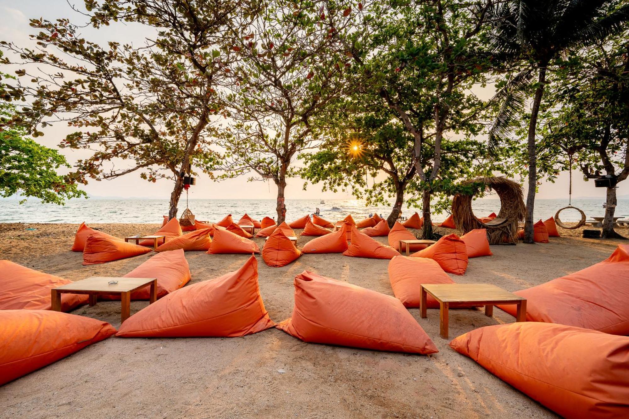 Dojo Poolvilla - Private Villa- Hotel Na Chom Thian