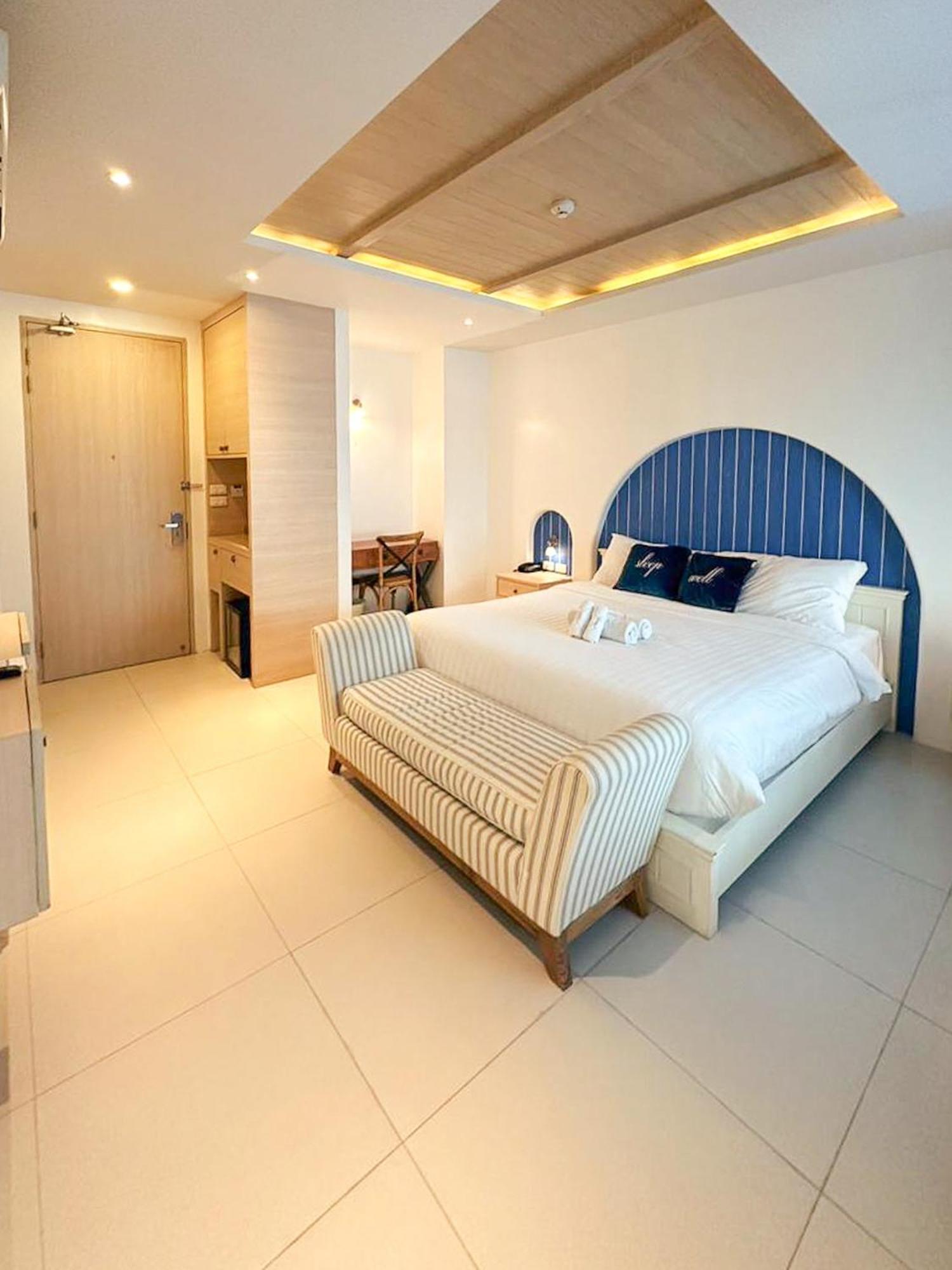 Hotel Costa & Jacuzzi 4*