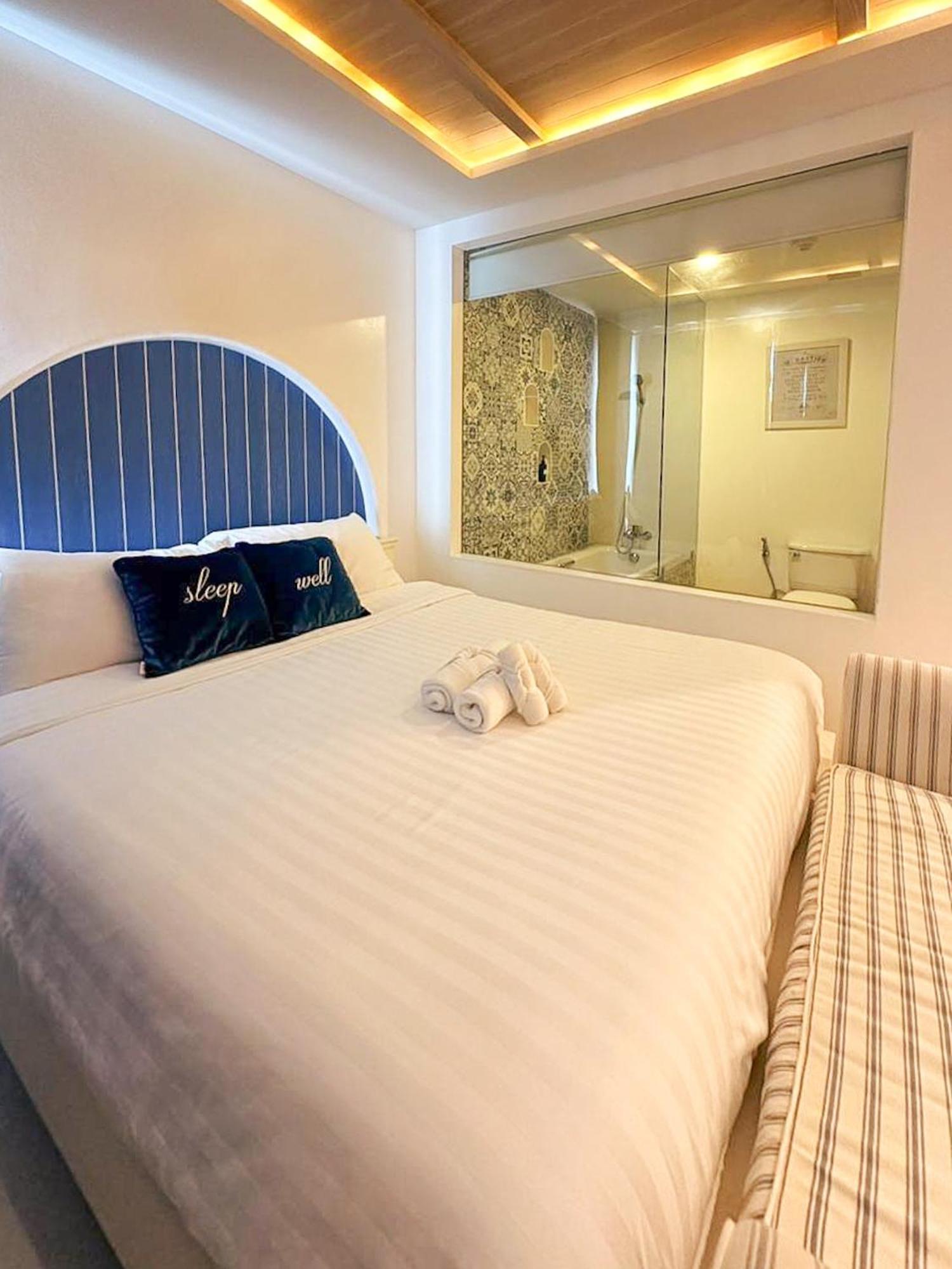 Hotel Costa & Jacuzzi Sattahip