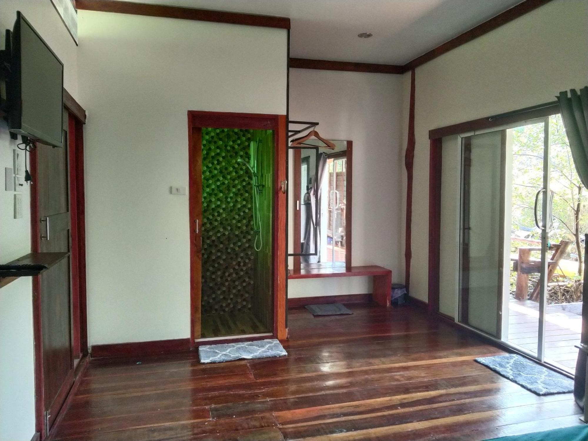 Homestay บ้านปู Ko Yao Noi