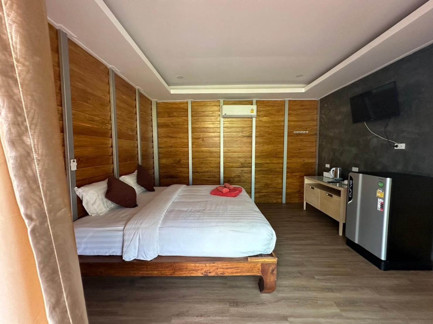 Koh Yao Front *