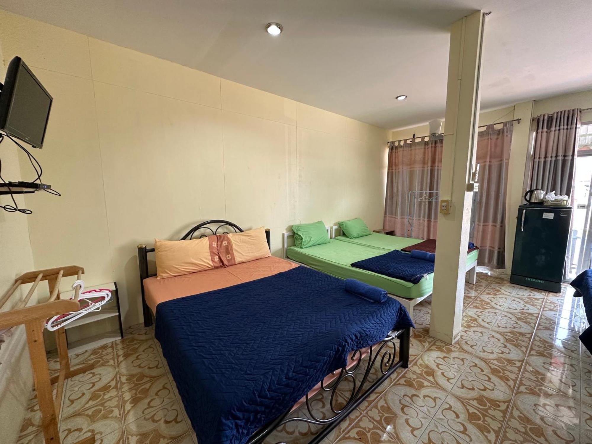 Thippawan 2* Ko Si Chang