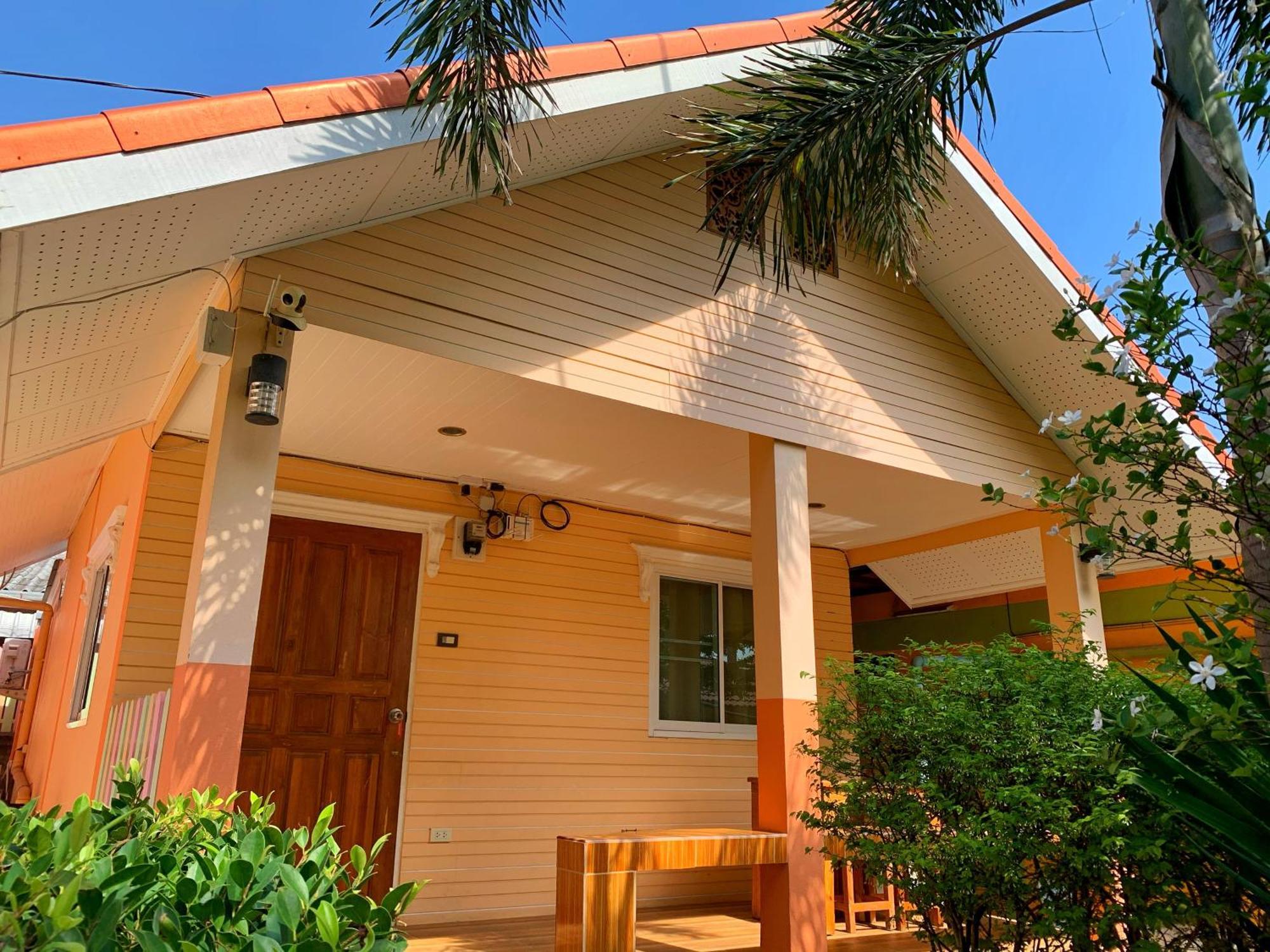 Thippawan Resort Ko Si Chang