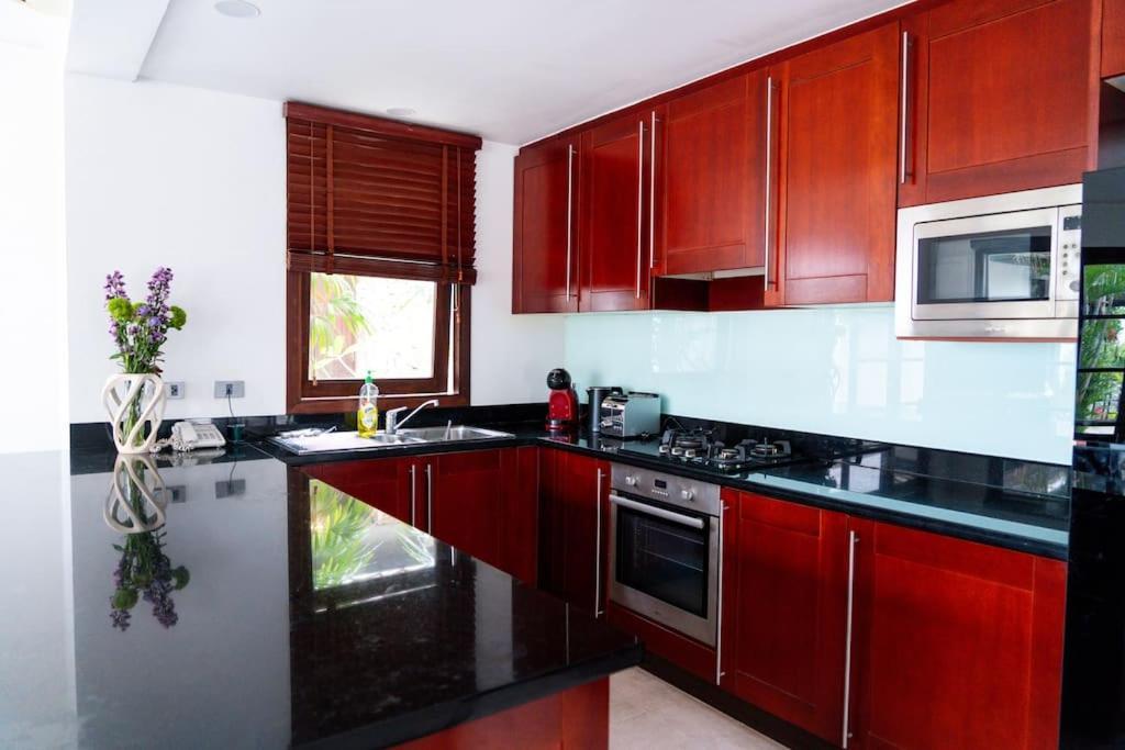 Villa Privatbeach Residences 29