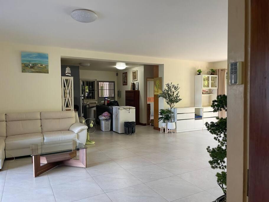 Triplet Rayong Seaview Private Beach Apartment *