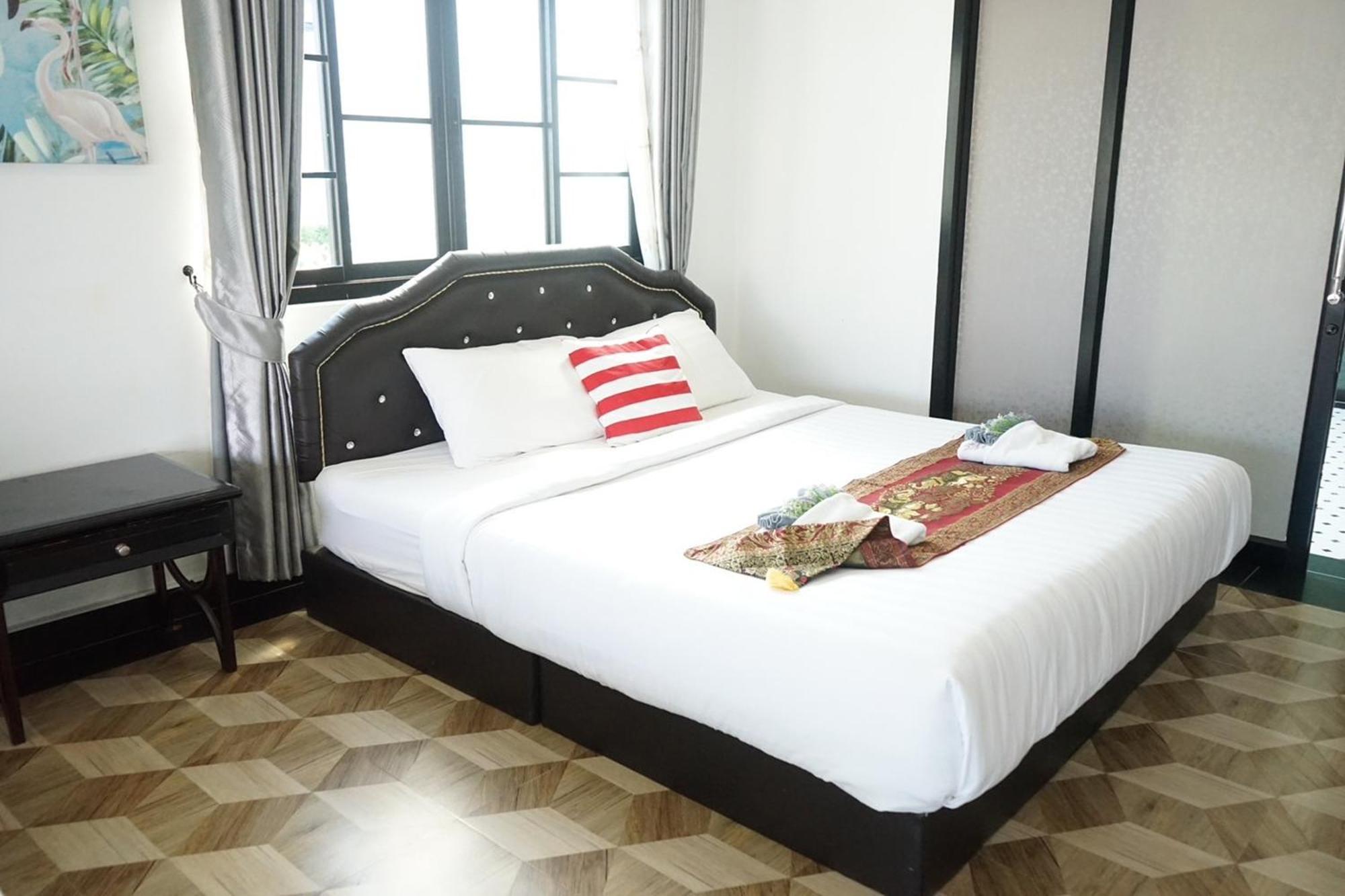 Chaiyai River Front 4* Sichon