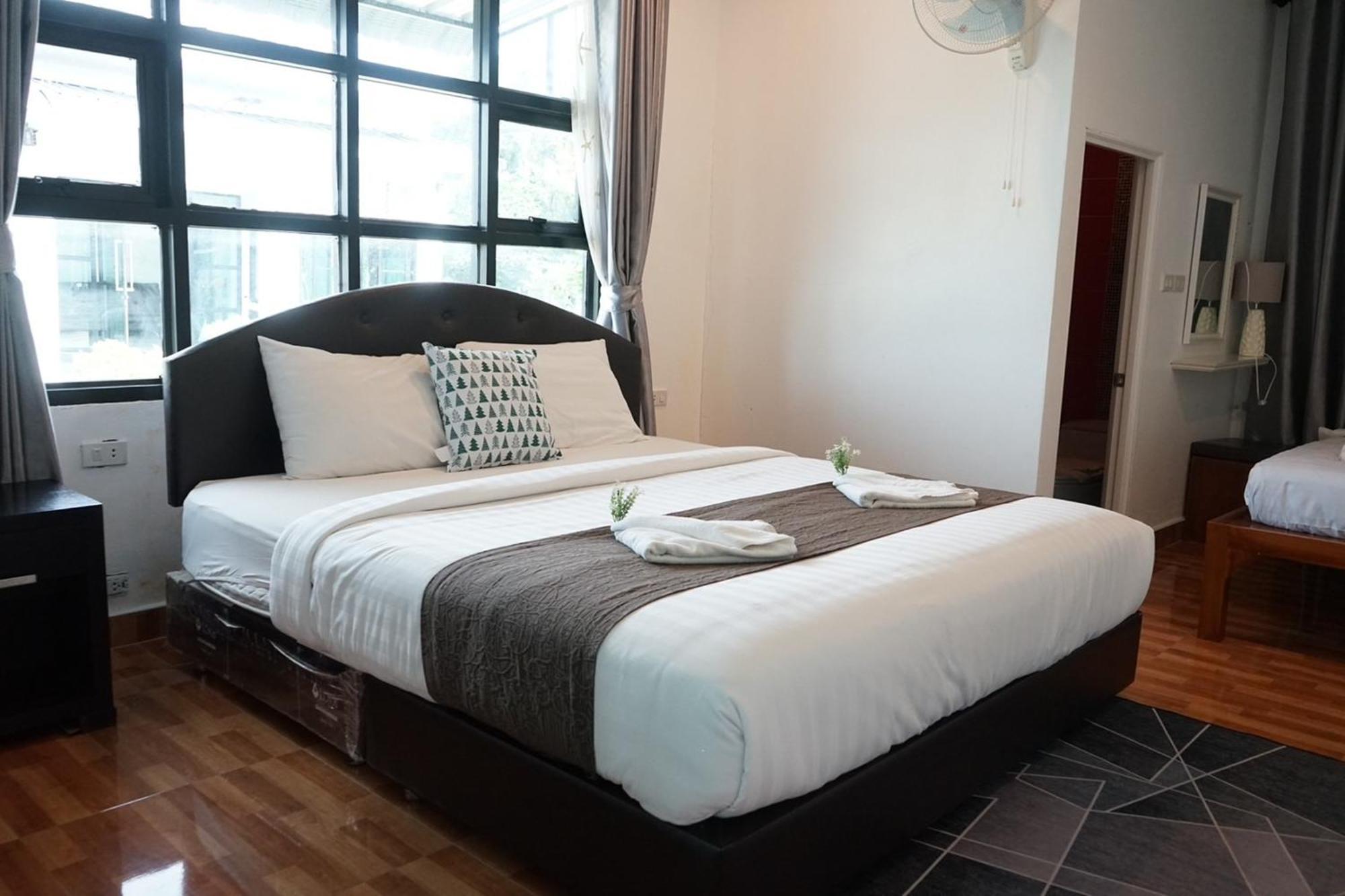 Hotel Chaiyai River Front 4*
