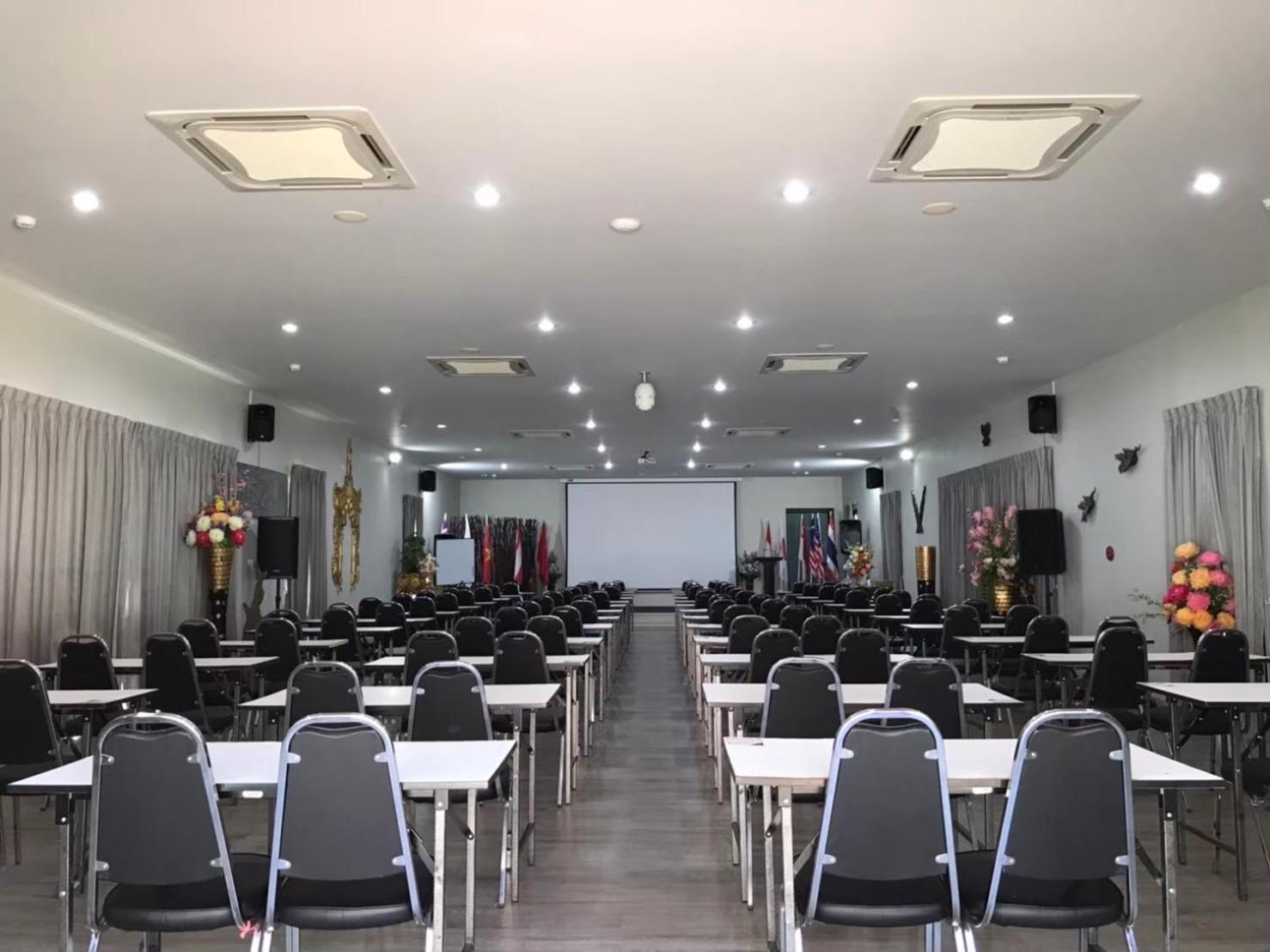 Hotel Baan Pingkan Wellness San Kamphaeng
