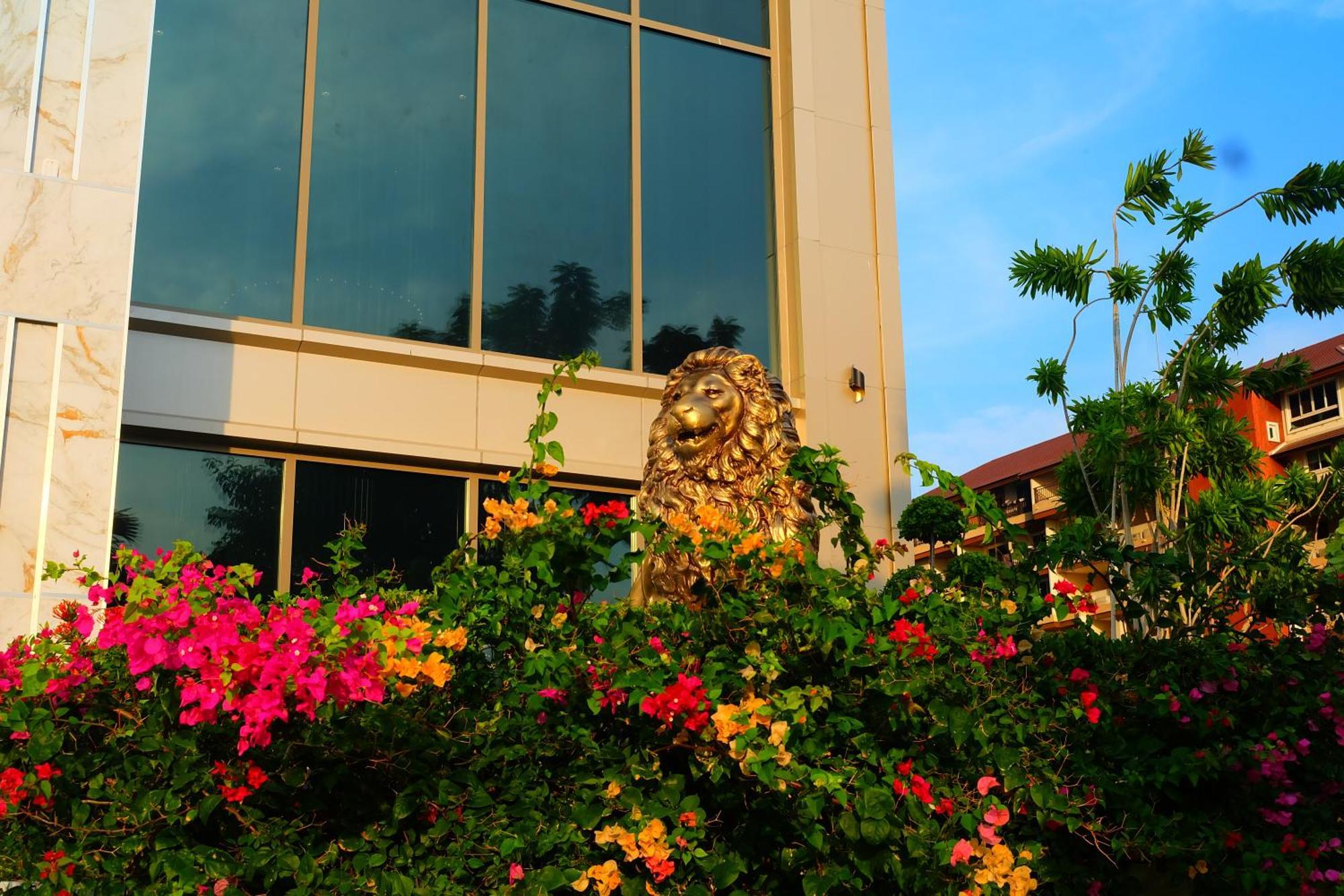 Copacabana Luxury & Yahaha * Jomtien Beach
